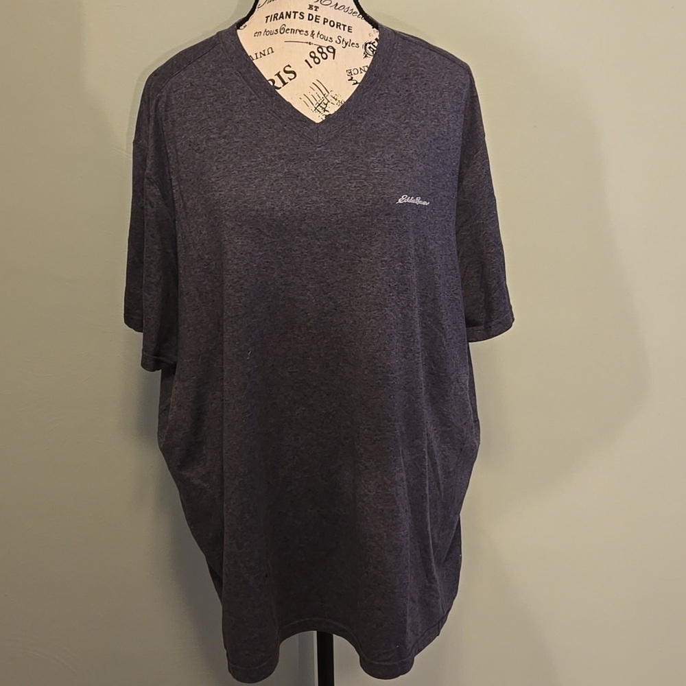 V-neck Tee